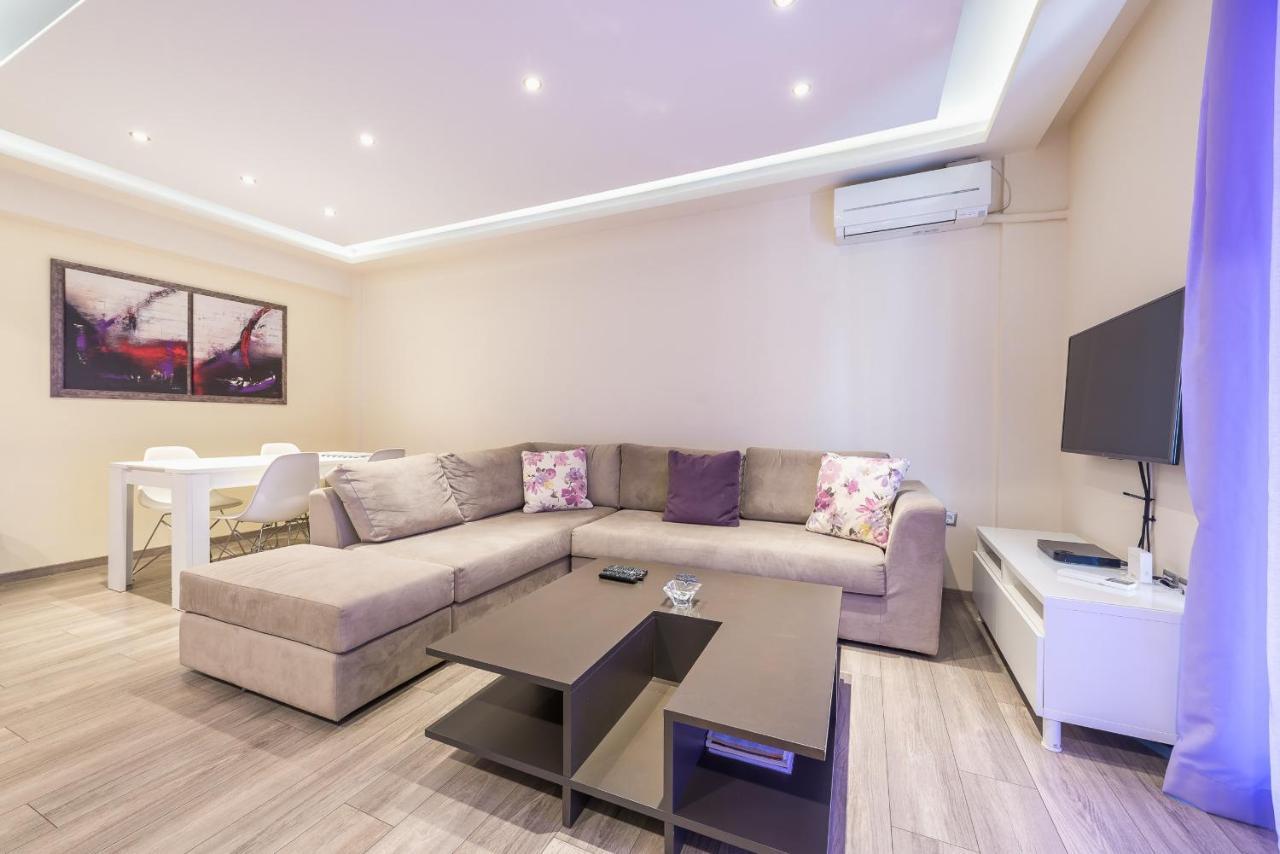 An Impressive 2 Bdr Apt In Glyfada Athens Exterior photo